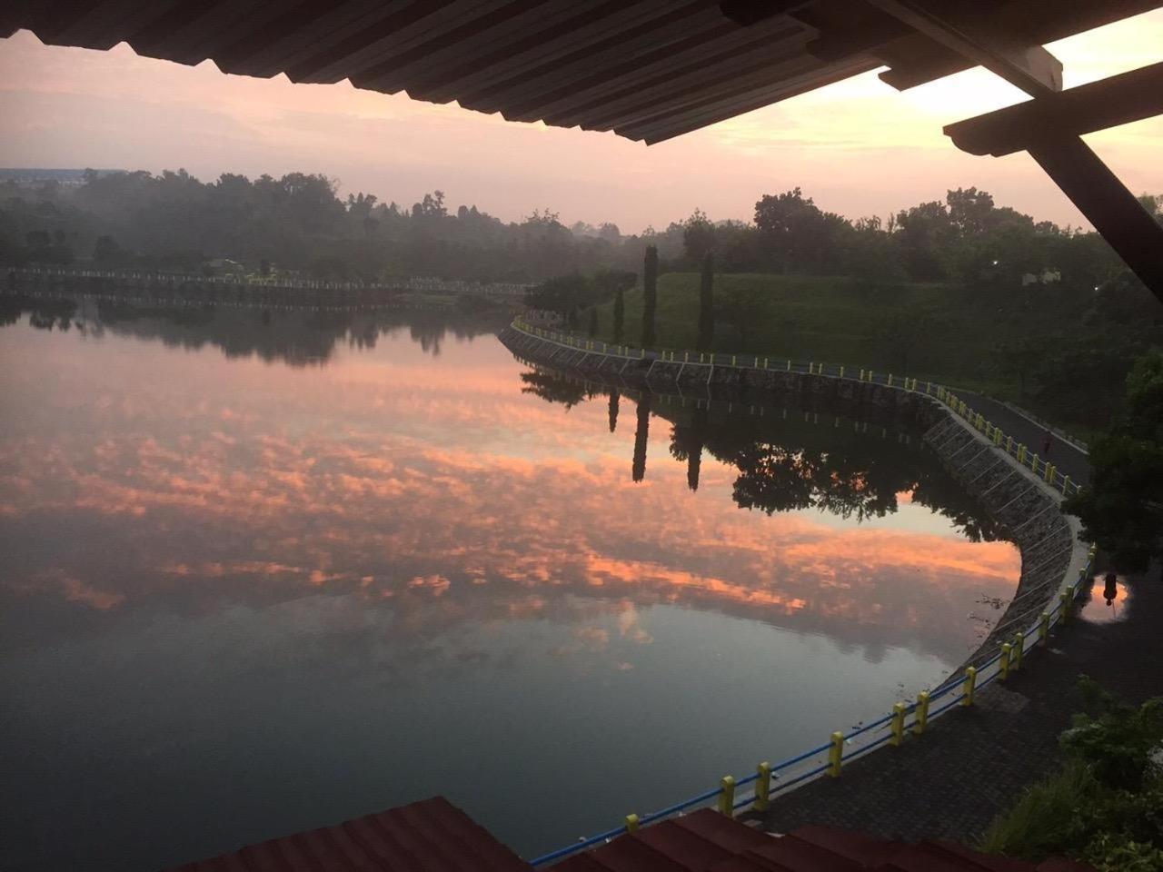 Omah Kenangan At Seven Trumpets Resort Maguwo Экстерьер фото
